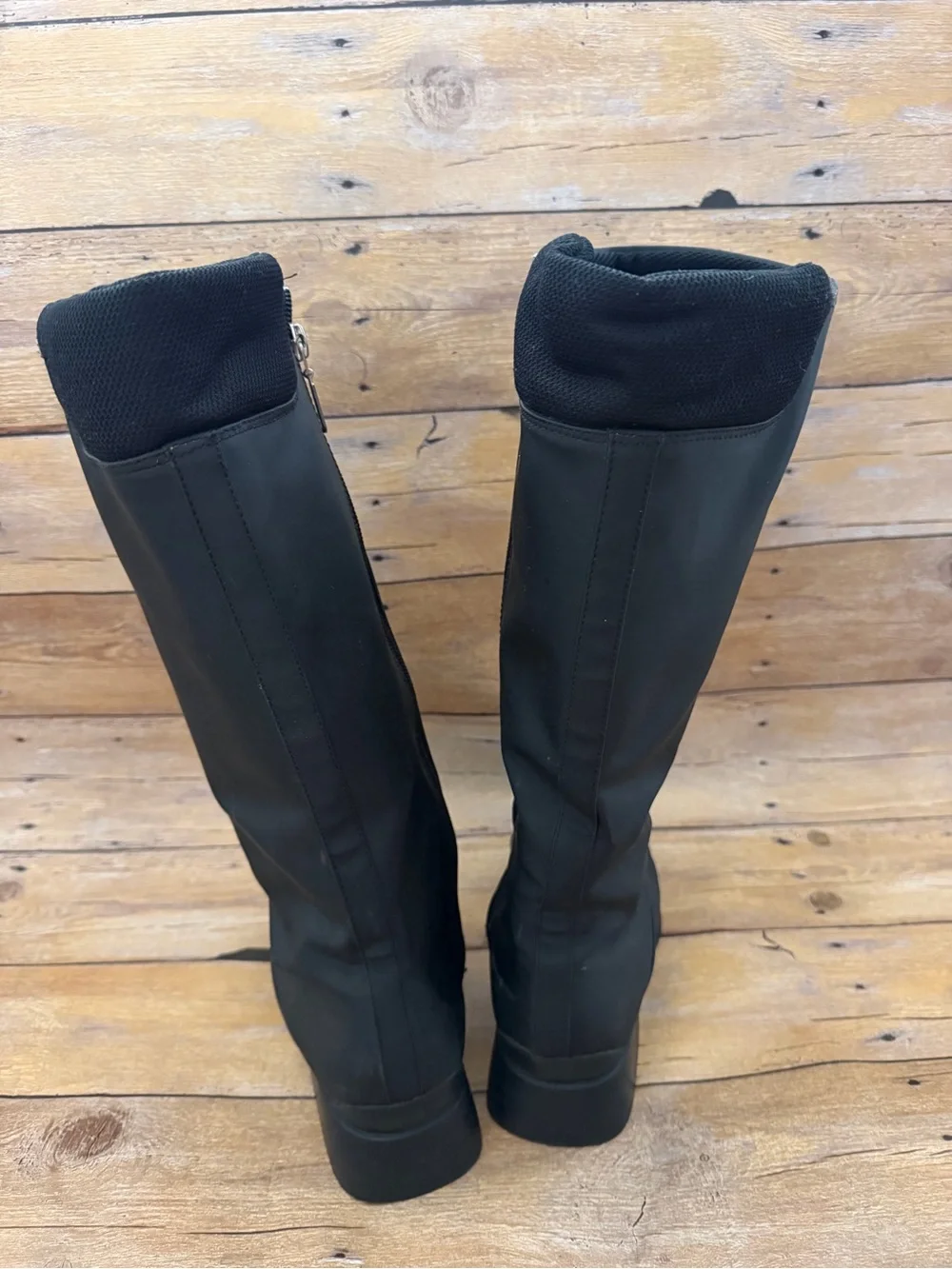 Aigner Ice Cap Black Boots | Women’s 8